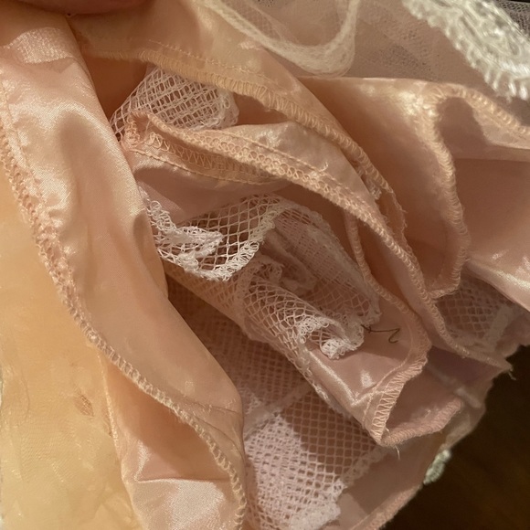 6-12 month girl’s formal dress - Picture 5 of 12